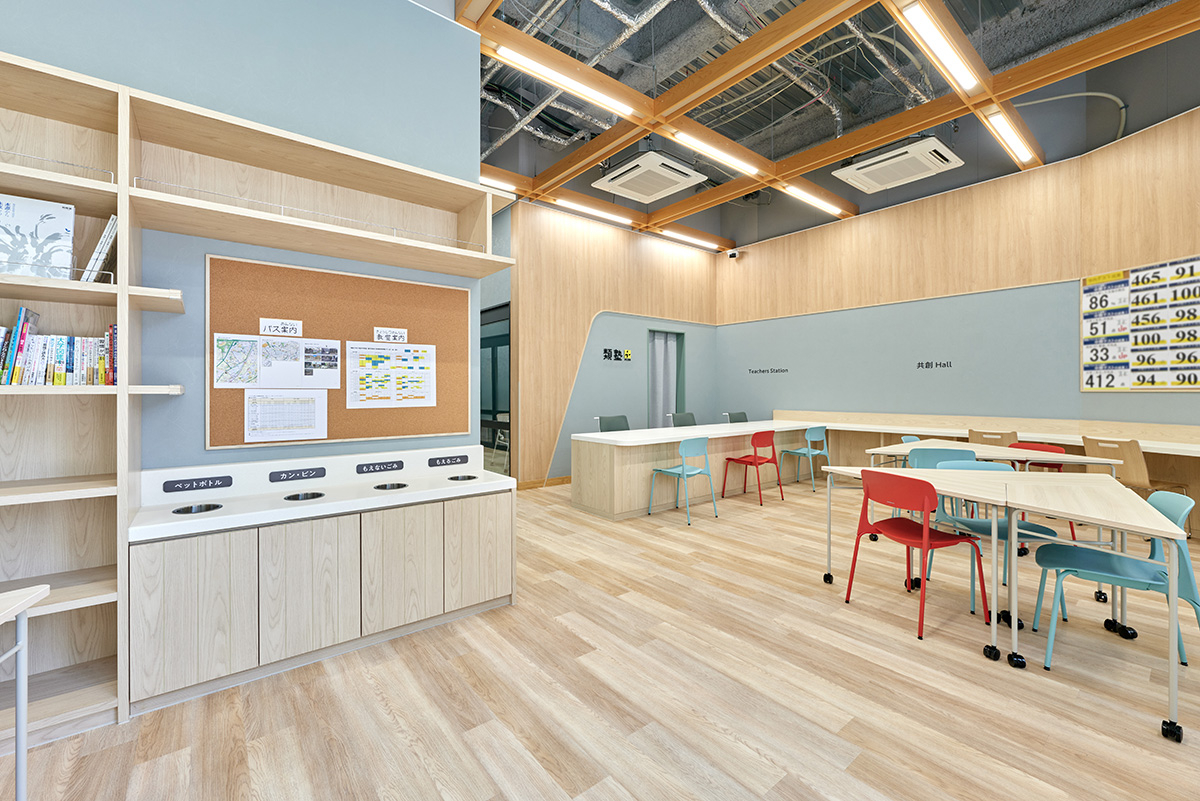 学習塾　エントランス・通路│タイル