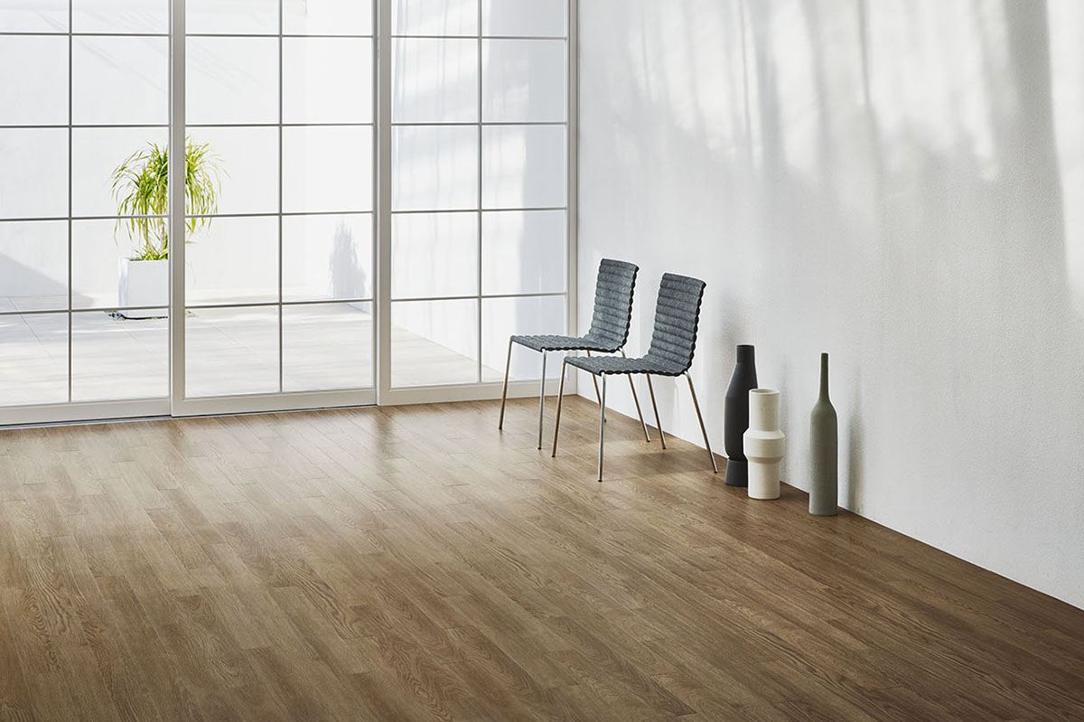 木目柄タイルシリーズ「ウッドラインNW」。3年ぶりの改訂で注目の新色柄をご紹介